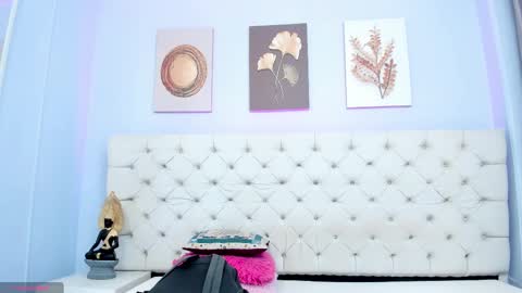 Antonella online show from 02-19-25, 03:39