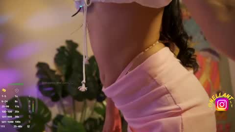 Snapshot of antonella_maitt chatting on 05-05-26, 03:25 Nell. online show from 05-05-26, 03:25