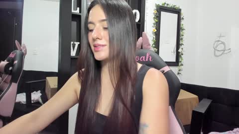 antonella  online show from 12-20-24, 09:39