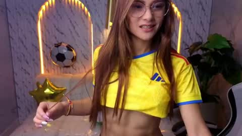 Snapshot of antonella_tx_ chatting on 06-27-26, 12:44 Follow me.. Live 1430 to 2100 online show from 06-27-26, 12:44