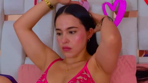 Snapshot of antonellaa_hanks chatting on 02-27-25, 01:17 online show from 02-27-25, 01:17