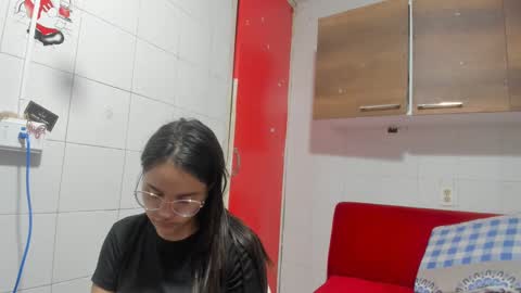 Snapshot of antonellakling_ chatting on 01-07-25, 11:37 ANTONELLA online show from 01-07-25, 11:37