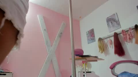 Snapshot of antonellakling_ chatting on 01-31-25, 10:52 ANTONELLA online show from 01-31-25, 10:52