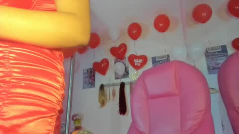 Snapshot of antonellakling_ chatting on 02-15-25, 11:39 ANTONELLA online show from 02-15-25, 11:39