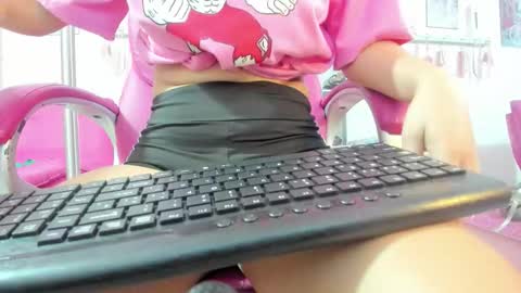 Snapshot of antonellakling_ chatting on 09-26-25, 11:58 ANTONELLA online show from 09-26-25, 11:58