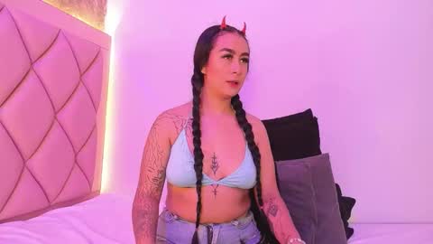 ANTONELLE  online show from 11-25-25, 10:48