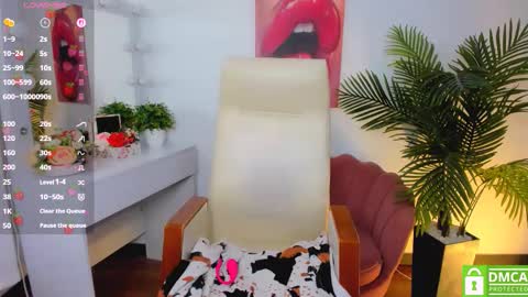 Snapshot of antonia_ferrero chatting on 09-12-25, 06:57 antonia_ferrero online show from 09-12-25, 06:57