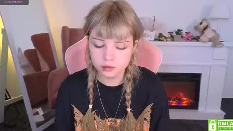 Snapshot of antonia_ferrero chatting on 10-11-25, 09:08 antonia_ferrero online show from 10-11-25, 09:08