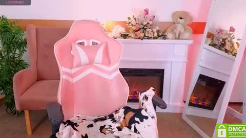 antonia_ferrero online show from 12-14-25, 07:58