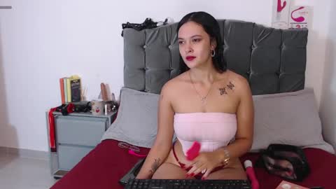 Antonia online show from 04-22-26, 09:22