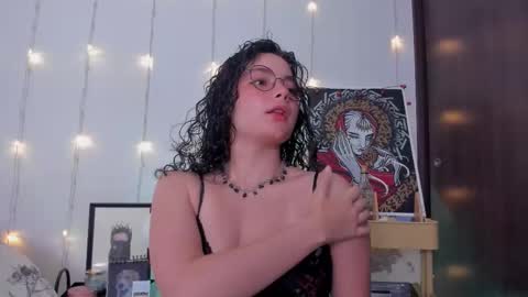 Antonia online show from 11-24-25, 01:49