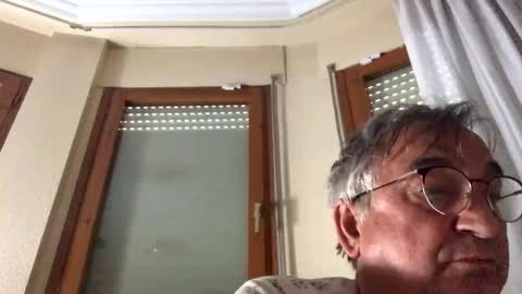 Antonio online show from 10-05-25, 03:54