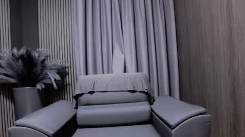 HI My name is Antonio online show from 04-24-26, 06:54