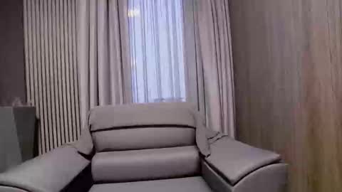 HI My name is Antonio online show from 05-26-26, 06:48