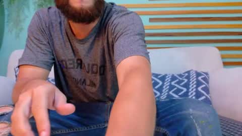 Juan Camilo online show from 04-27-26, 07:01