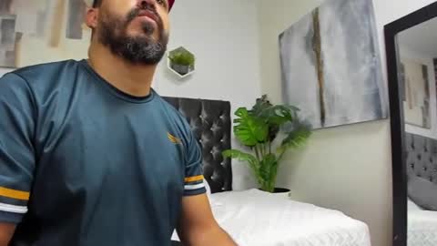 Antony online show from 06-20-26, 11:35