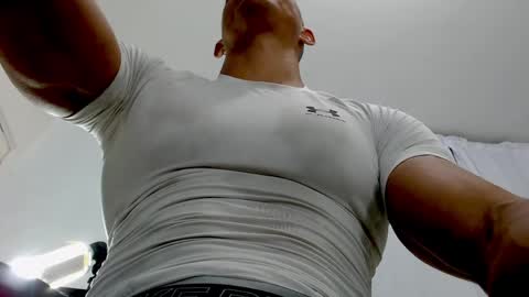 Instagram miguelangel1802  online show from 04-26-26, 10:07