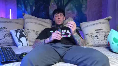 Tom online show from 01-14-26, 05:57