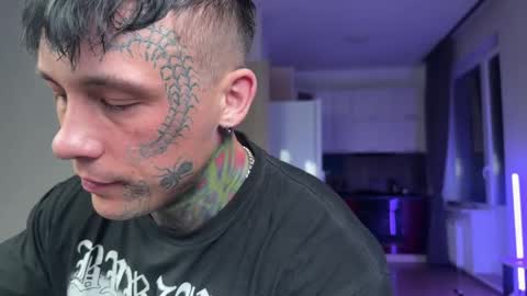 Tom online show from 04-08-26, 06:52