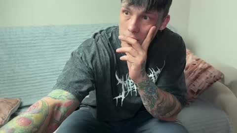 Tom online show from 04-25-26, 11:02