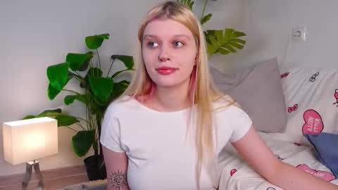 any_mo0n online show from 10-11-25, 08:13