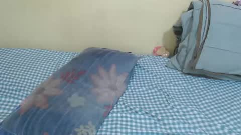 Snapshot of anya_h chatting on 06-09-26, 10:27 Gracious online show from 06-09-26, 10:27