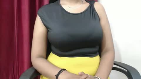 Snapshot of anya_kapoor chatting on 12-04-25, 01:42 anya kapoor no face online show from 12-04-25, 01:42