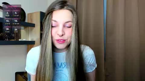 Snapshot of anya_seven chatting on 11-23-25, 06:19 Anya online show from 11-23-25, 06:19