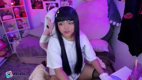 Any online show from 10-09-25, 01:58