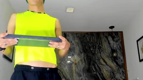 Snapshot of anyelo_sexyhot chatting on 01-27-25, 11:43 anyelo_sexyhot online show from 01-27-25, 11:43