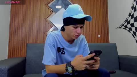 Snapshot of anyelo_sexyhot chatting on 02-06-25, 04:25 anyelo_sexyhot online show from 02-06-25, 04:25