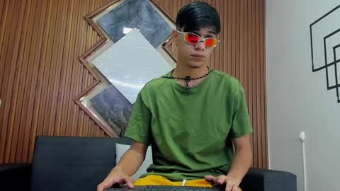 Snapshot of anyelo_sexyhot chatting on 02-09-25, 11:47 anyelo_sexyhot online show from 02-09-25, 11:47