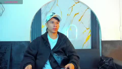 Snapshot of anyelo_sexyhot chatting on 10-05-25, 10:35 anyelo_sexyhot online show from 10-05-25, 10:35