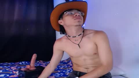 Snapshot of anyelo_sexyhot chatting on 03-04-26, 03:18 anyelo_sexyhot online show from 03-04-26, 03:18