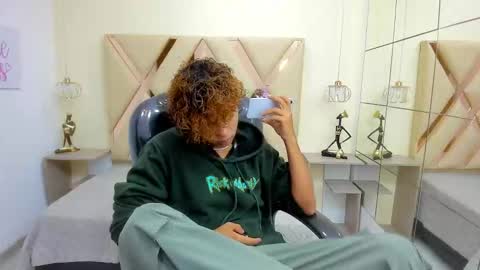 anyelotwink online show from 03-04-26, 08:26