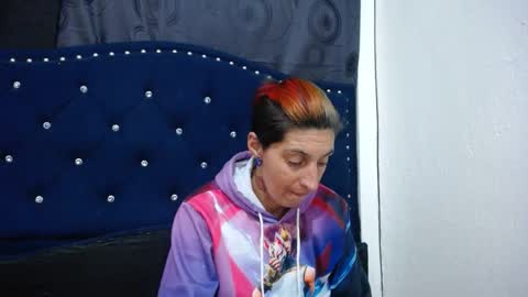 Snapshot of anyu_1306 chatting on 01-09-25, 06:38 anyu online show from 01-09-25, 06:38