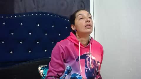 Snapshot of anyu_1306 chatting on 01-23-25, 12:19 anyu online show from 01-23-25, 12:19