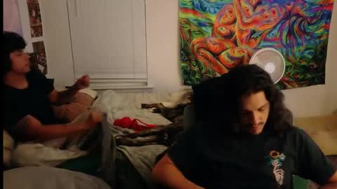 ApacheWithWebcam online show from 04-27-26, 01:47