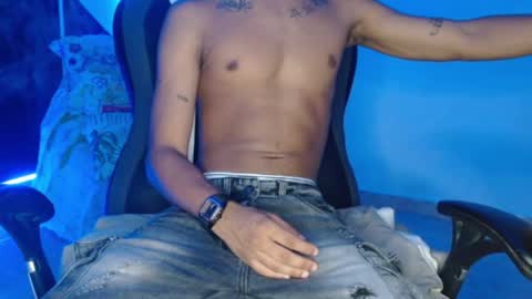 aphal_hot23 online show from 10-02-25, 11:28
