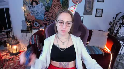 Snapshot of aphexqueen chatting on 12-26-24, 09:58 APHEX QUEEN online show from 12-26-24, 09:58