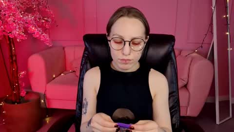 Snapshot of aphexqueen chatting on 03-03-25, 04:14 APHEX QUEEN online show from 03-03-25, 04:14