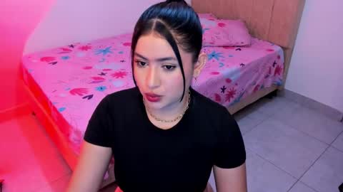 Snapshot of aphril_cavalli chatting on 02-27-26, 01:16 Aphril online show from 02-27-26, 01:16