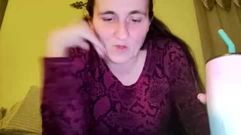 Snapshot of aphrodite60 chatting on 04-12-26, 01:43 Aphrodite60 online show from 04-12-26, 01:43