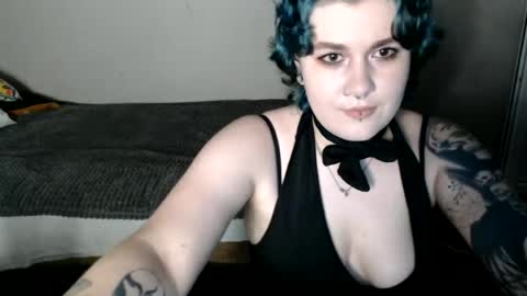 Snapshot of aphrodite_2005 chatting on 06-11-26, 07:12 Aphrodite online show from 06-11-26, 07:12
