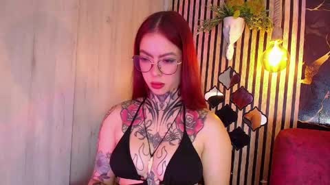 Snapshot of aphrodite__bloom chatting on 05-21-26, 09:00 aphrodite__bloom online show from 05-21-26, 09:00