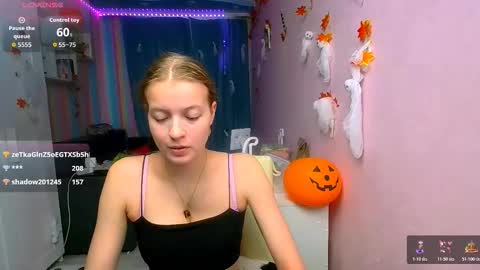 Aphrodite online show from 11-12-25, 09:21