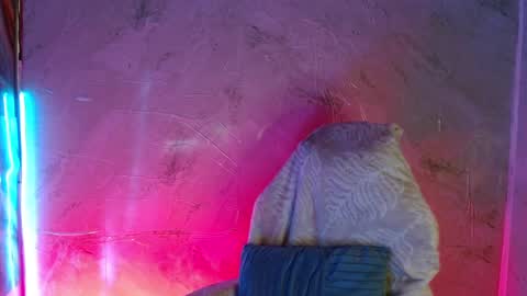 Apolo online show from 09-11-25, 06:19