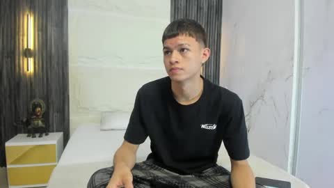   online show from 04-26-26, 01:58