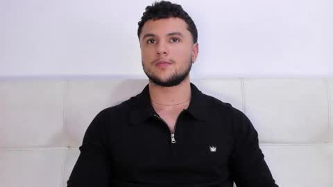 Snapshot of apoloklein_ chatting on 12-16-25, 03:55 Apolo Klein online show from 12-16-25, 03:55