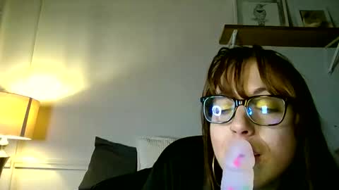 Appalachian Doll online show from 05-28-26, 12:41